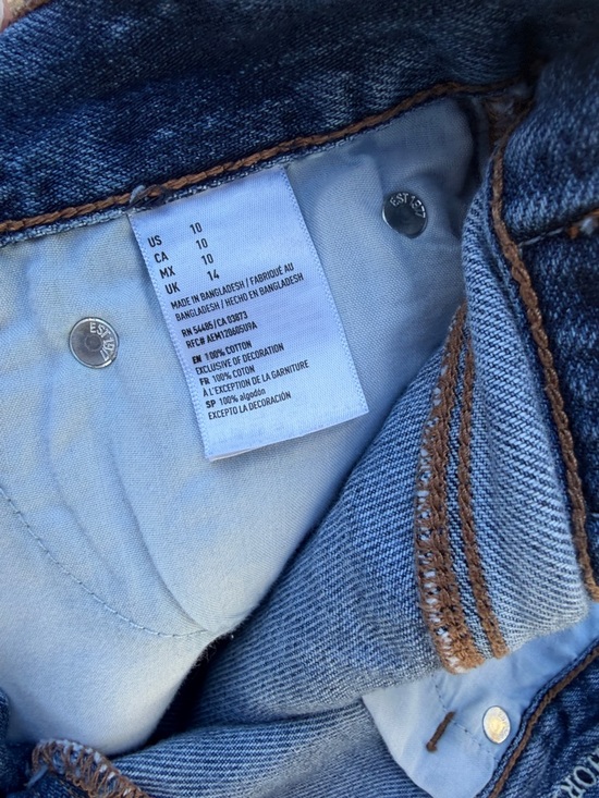 American Eagle Floral Embroidered Denim Cutoff Shorts Size 10 Distressed - Picture 3 of 5